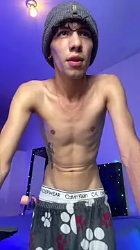 Snapshot of santiago_cutex chatting on December 3, 8:00 am santiago cutex online show from December 3, 8:00 am