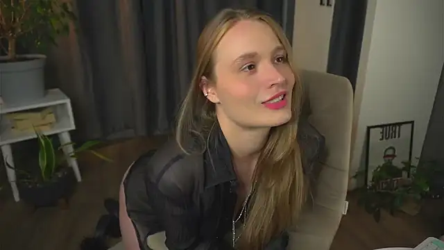 lisa schiele online show from September 14, 8:08 pm