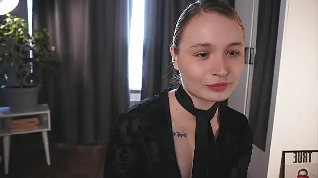 lisa schiele online show from October 14, 5:19 am