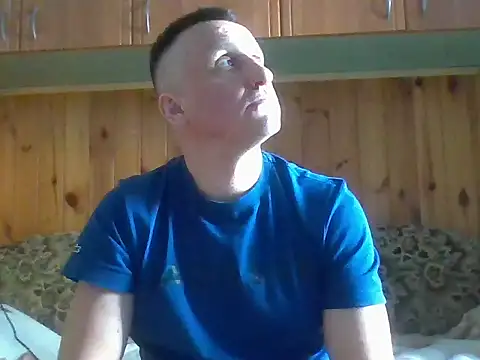 Snapshot of Maksymilian1 chatting on March 14, 1:16 pm Maksymilian1 online show from March 14, 1:16 pm