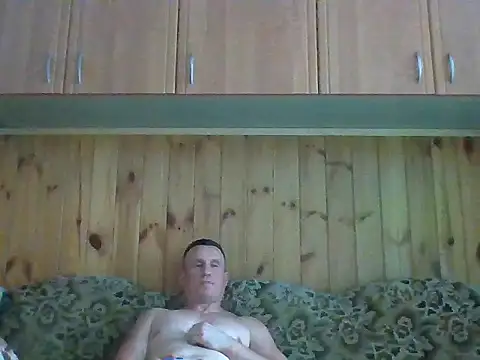 Snapshot of Maksymilian1 chatting on May 24, 2:22 pm Maksymilian1 online show from May 24, 2:22 pm