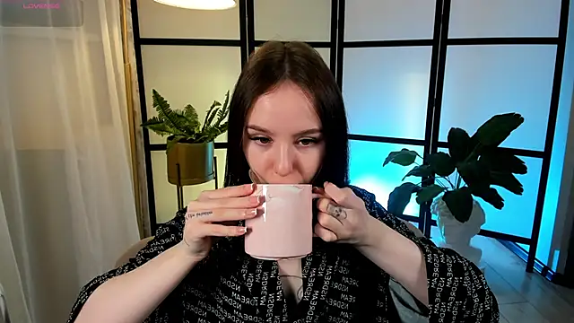 MarySparkle online show from October 10, 4:00 am