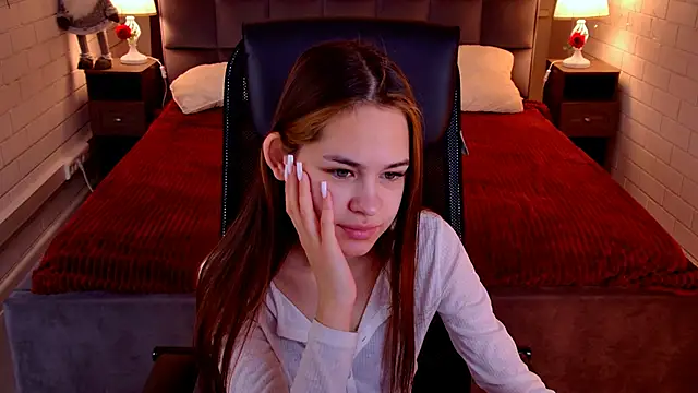 UliaNeer online show from March 1, 5:09 am