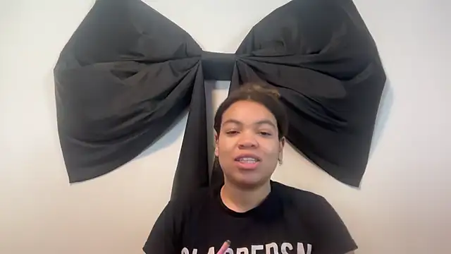 zahrabliss online show from October 18, 4:41 pm