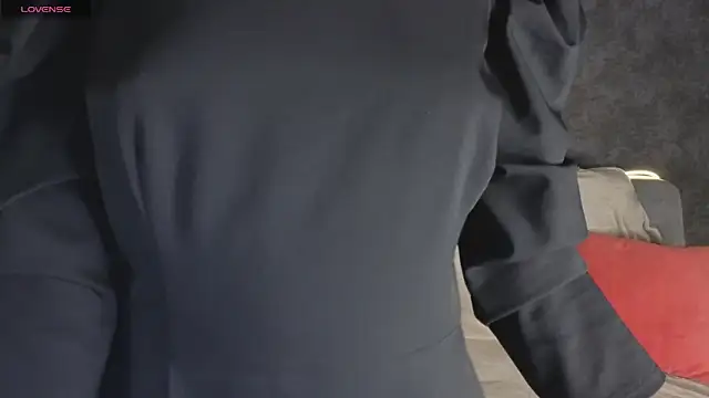 Snapshot of Agnes_Wells chatting on December 21, 9:27 am Agnes Wells online show from December 21, 9:27 am