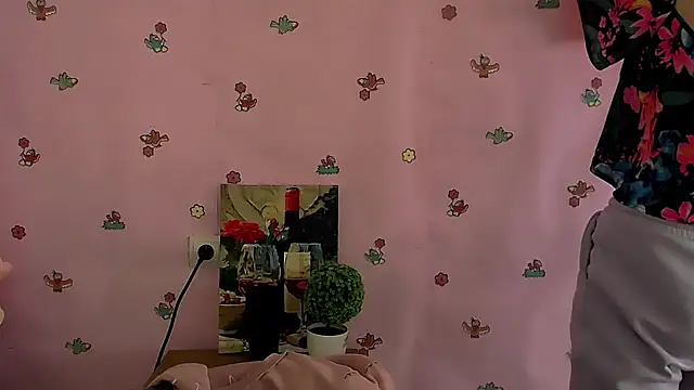 Snapshot of FeelMe__ chatting on October 31, 10:49 am FeelMe online show from October 31, 10:49 am