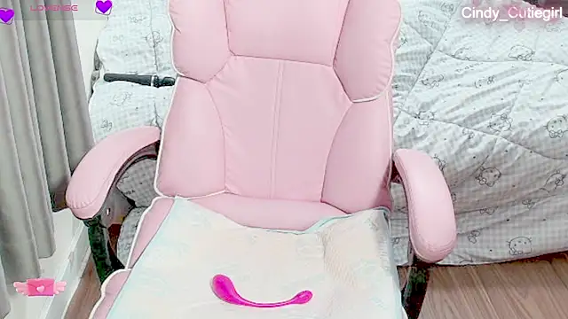 Cindy Cutiegirl online show from July 8, 10:25 pm