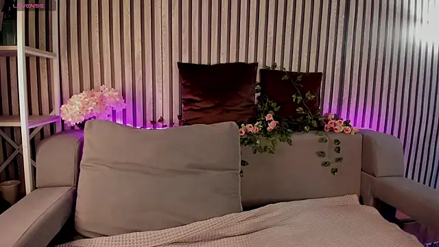 Casey Sweeet online show from May 19, 9:26 am