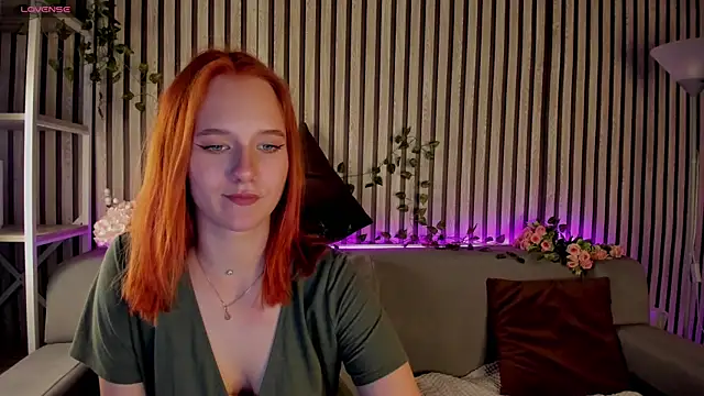 Casey Sweeet online show from June 14, 2:08 pm