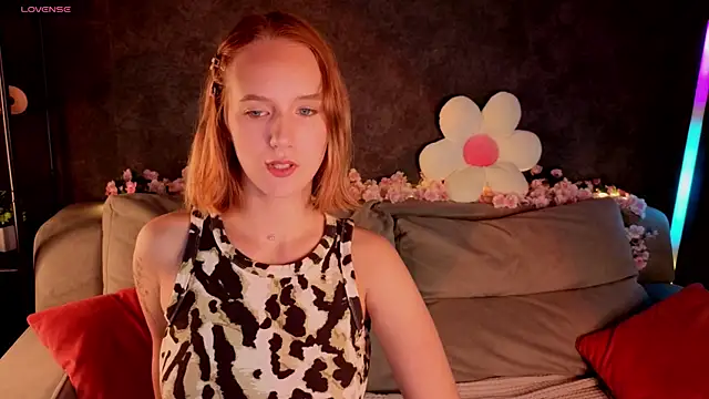 Casey Sweeet online show from July 8, 12:59 am
