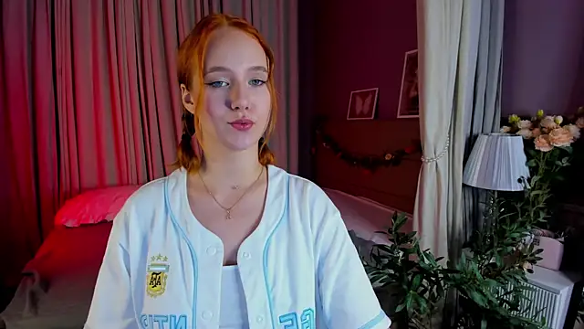 Casey Sweeet online show from July 25, 3:53 pm