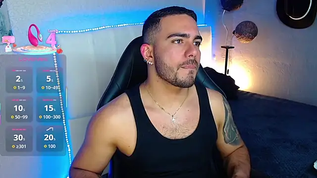 adamhairy online show from June 7, 9:29 pm