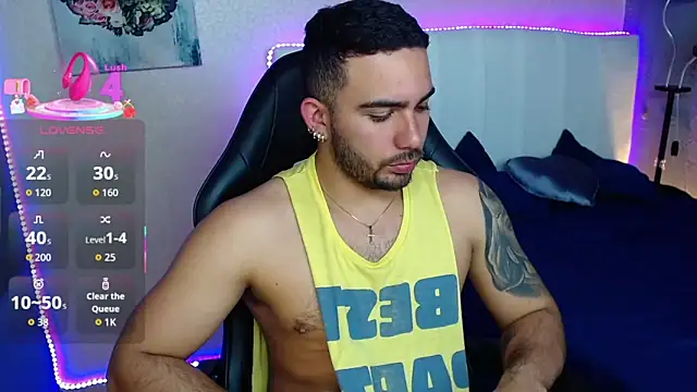 adamhairy online show from June 11, 8:51 pm