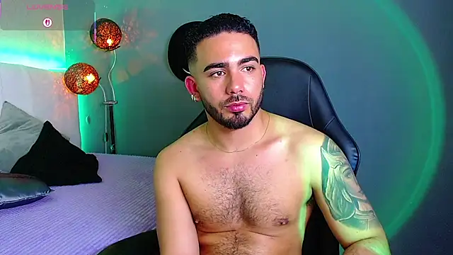 adamhairy online show from July 23, 7:34 pm