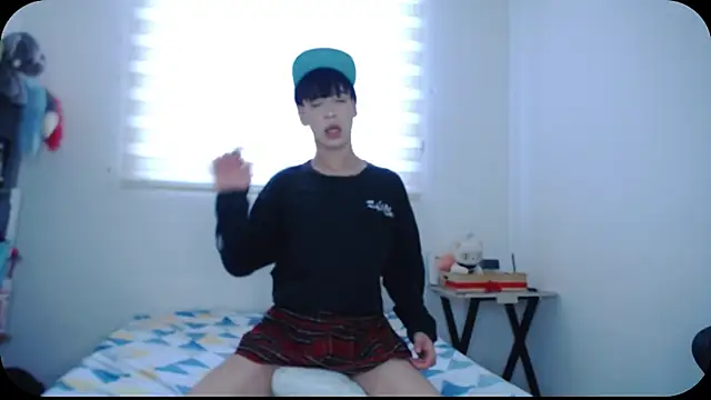 Snapshot of lucky_stricke chatting on September 28, 8:25 pm lucky stricke online show from September 28, 8:25 pm