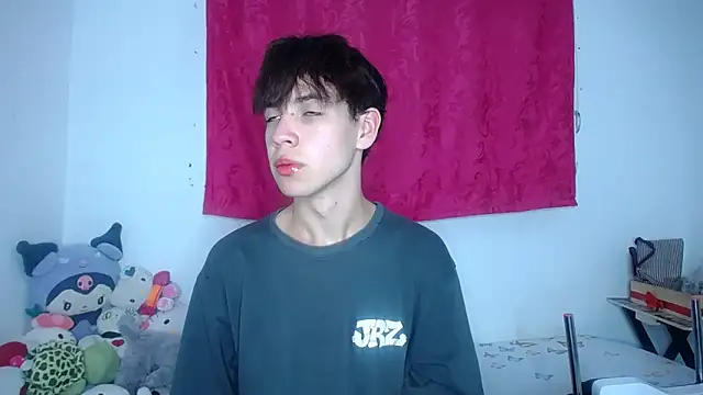 lucky stricke online show from November 13, 4:00 am