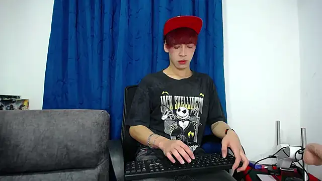 lucky stricke online show from March 13, 4:30 am