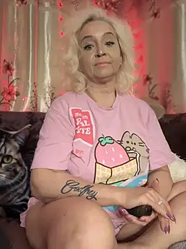 SquirtMilf00 online show from January 29, 1:16 am