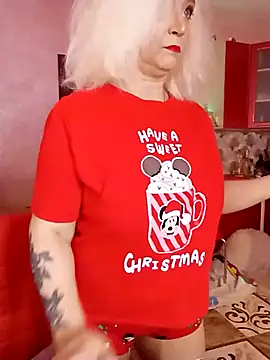 SquirtMilf00 online show from December 17, 3:23 am