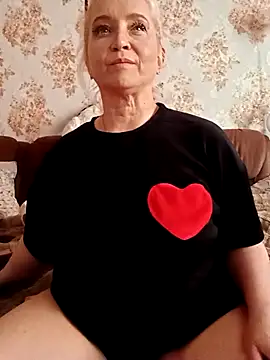 SquirtMilf00 online show from March 9, 3:05 pm