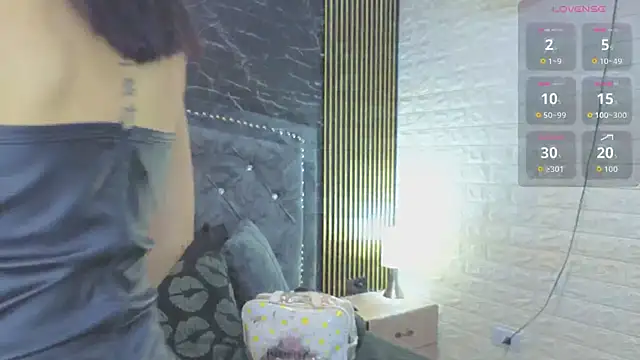 Snapshot of AnastasiaColeman chatting on April 3, 8:18 pm AnastasiaColeman online show from April 3, 8:18 pm