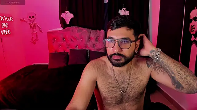 DanteAndVictoria online show from October 16, 1:50 am