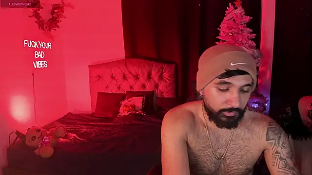 DanteAndVictoria online show from December 3, 3:03 am