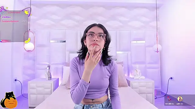 Im Molly Angel online show from October 9, 8:29 pm