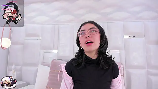 Im Molly Angel online show from November 6, 8:32 pm