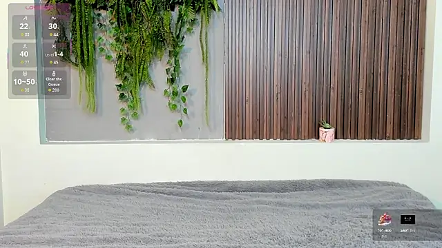 Dakotaferreti online show from October 1, 7:20 pm