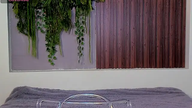 Dakotaferreti online show from October 3, 7:22 pm