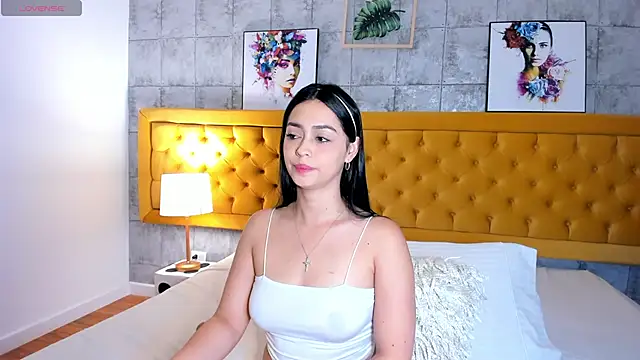 EmilyyRamirez online show from October 18, 1:12 pm