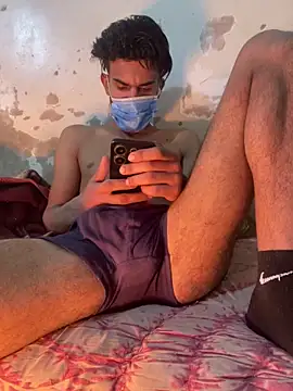 Snapshot of ParousFlow chatting on March 20, 2:00 pm ParousFlow online show from March 20, 2:00 pm