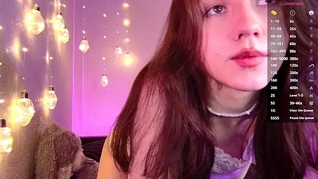 Snapshot of KendalHottt chatting on November 21, 3:05 am KendalHottt online show from November 21, 3:05 am