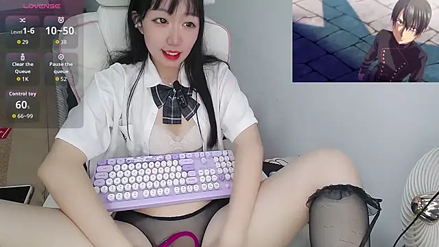 Snapshot of Angela-AMY chatting on October 17, 3:31 am Angela-AMY online show from October 17, 3:31 am