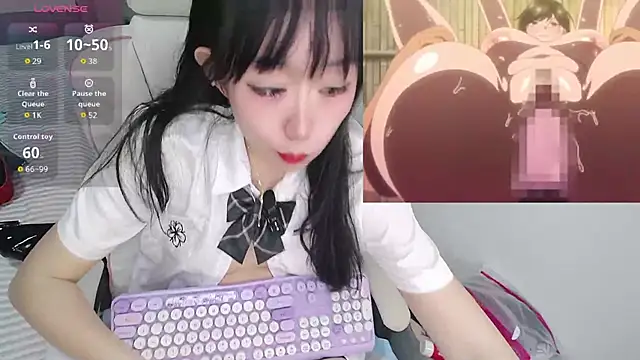 Snapshot of Angela-AMY chatting on November 4, 4:33 am Angela-AMY online show from November 4, 4:33 am