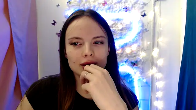 Snapshot of Ariella_ari chatting on October 2, 12:45 pm Ariella ari online show from October 2, 12:45 pm