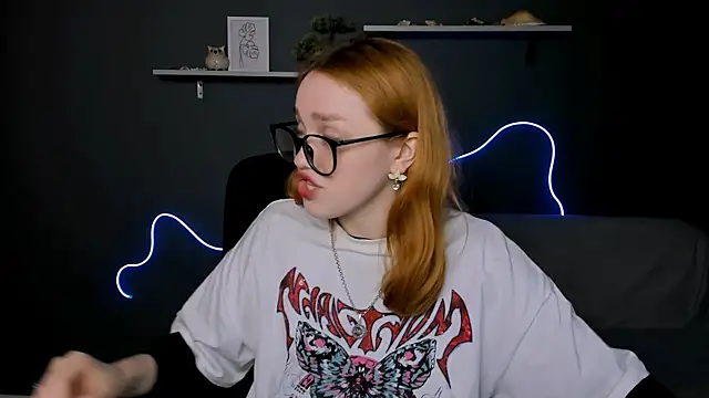 ellie fire1 online show from September 10, 7:25 pm