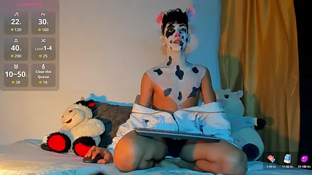 LoganTwink18 online show from October 9, 10:19 pm