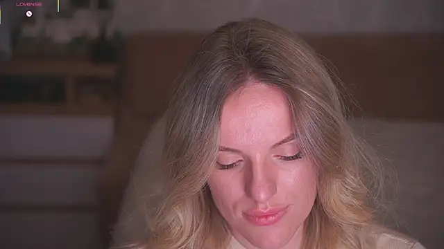 Vanille Mystery online show from May 24, 10:04 pm