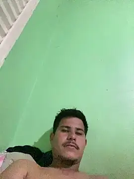 wl20002 online show from April 28, 10:15 pm