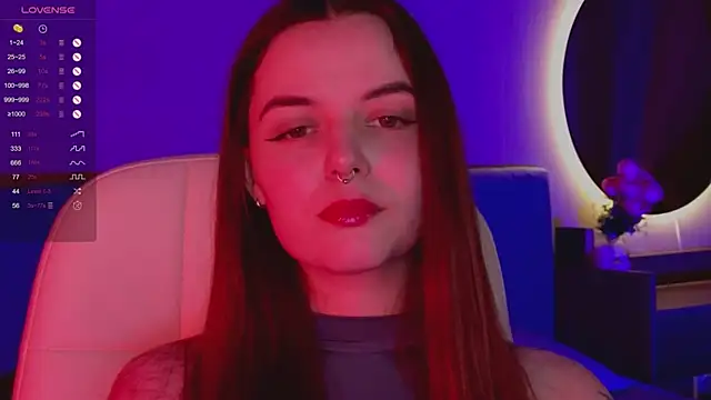 BellaDevile  online show from October 1, 7:25 am