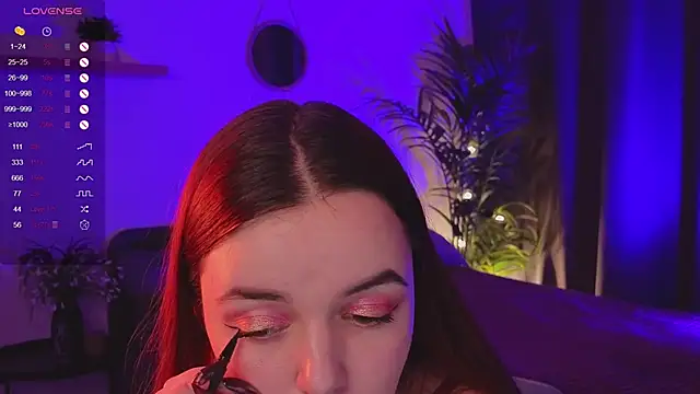 BellaDevile  online show from October 9, 7:28 am