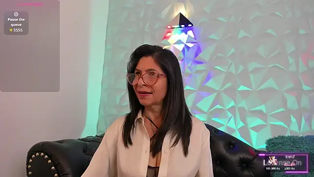 SabinaDeluxe cg online show from October 17, 1:25 pm