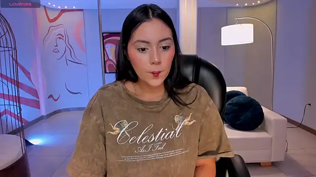 Snapshot of AmbarJames_ chatting on October 8, 10:35 am AmbarJames  online show from October 8, 10:35 am