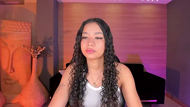 SophieHouston  online show from October 22, 4:35 am