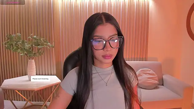 SophieHouston  online show from June 8, 4:57 am