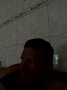 Snapshot of PIROCAGG21 chatting on January 13, 9:20 pm PIROCAGG21 online show from January 13, 9:20 pm