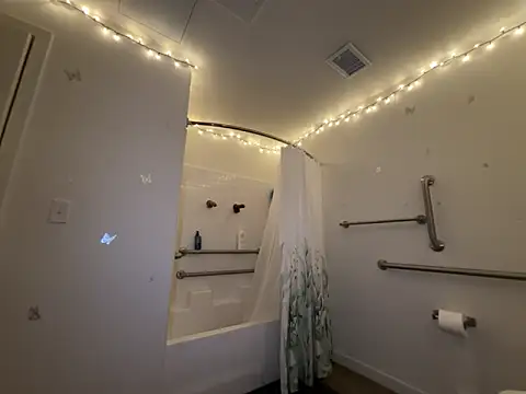 moan4mona online show from December 19, 2:07 am