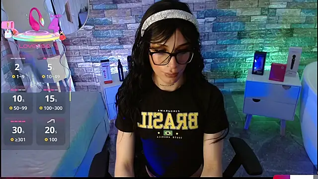 Snapshot of boyfox_tay chatting on October 5, 4:11 am boyfox tay online show from October 5, 4:11 am